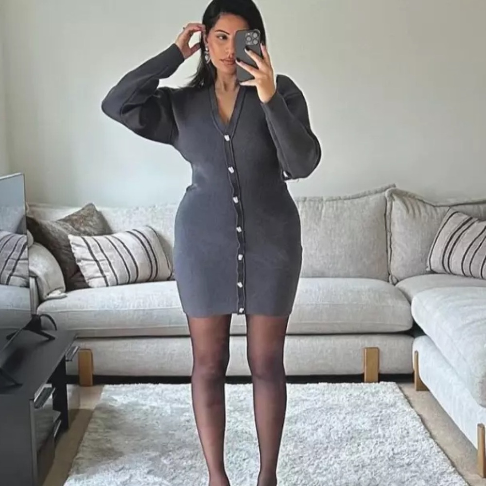 Zara Ruched Waist Knit Dress - Picture 3 of 15